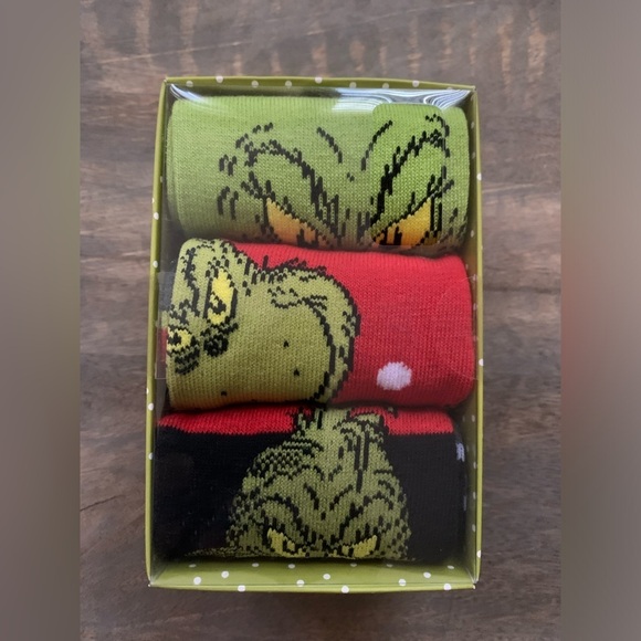 The Grinch 3 pairs Men’s Crew Socks in Box - Picture 7 of 9